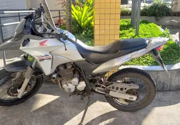 Guarda Civil Municipal recupera moto furtada em Rio das Ostras 